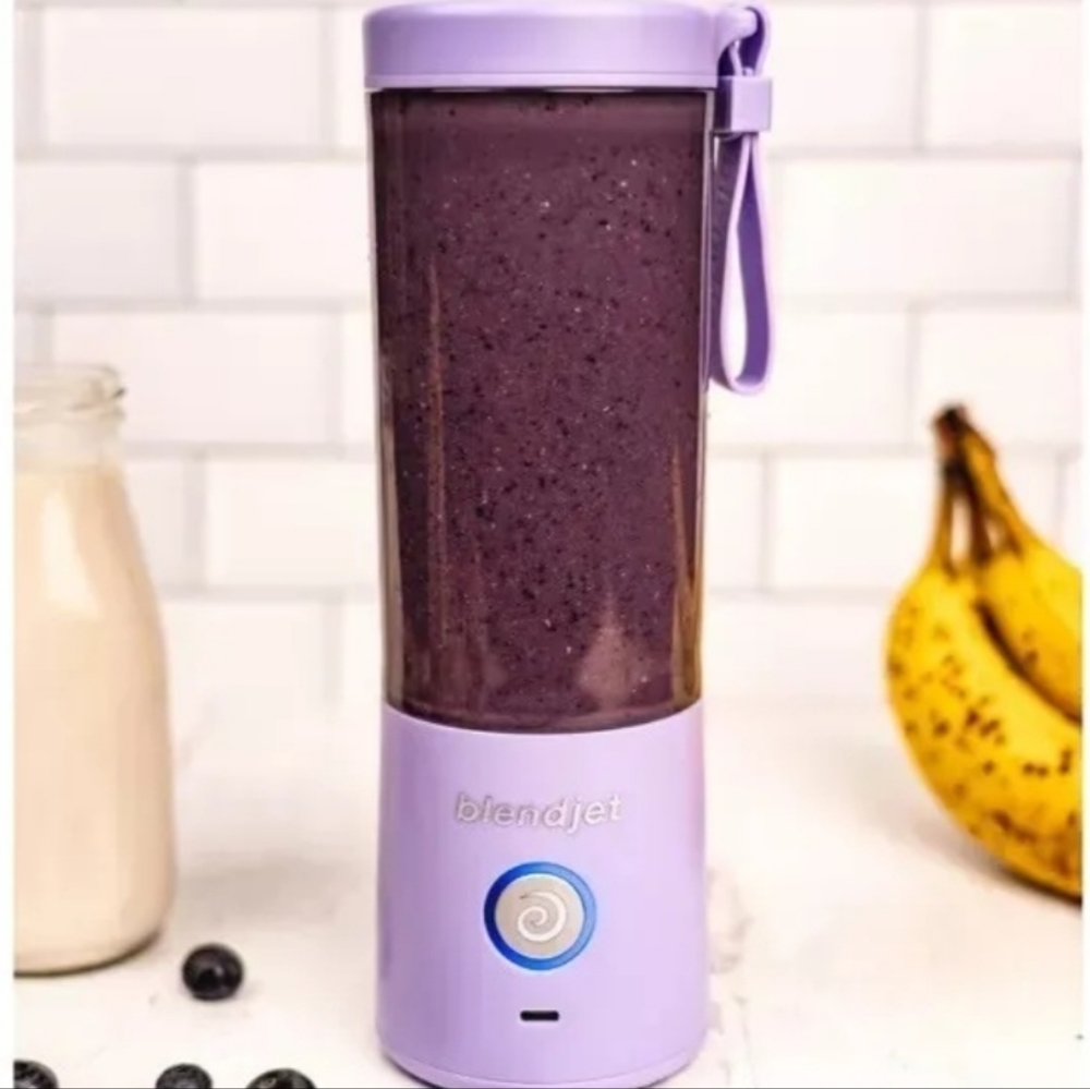 Blendjet portable hand blender in Lavender